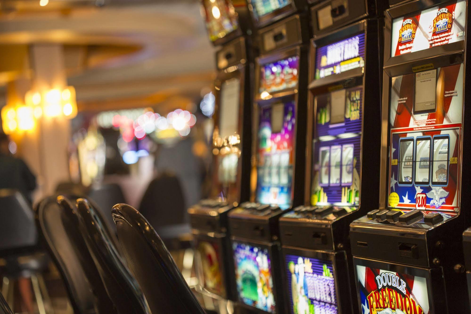 Apache Casino Hotel ลอว์ตัน ภายนอก รูปภาพ